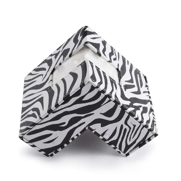 Ecoleatherette Handcrafted L Shape Tissue Paper Tissue Holder Car Tissue Box Comes with 50 Pulls Tissue (LTB.016)